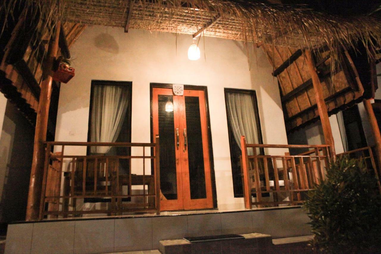 Dayuh House Hotell Batumadeg Exteriör bild