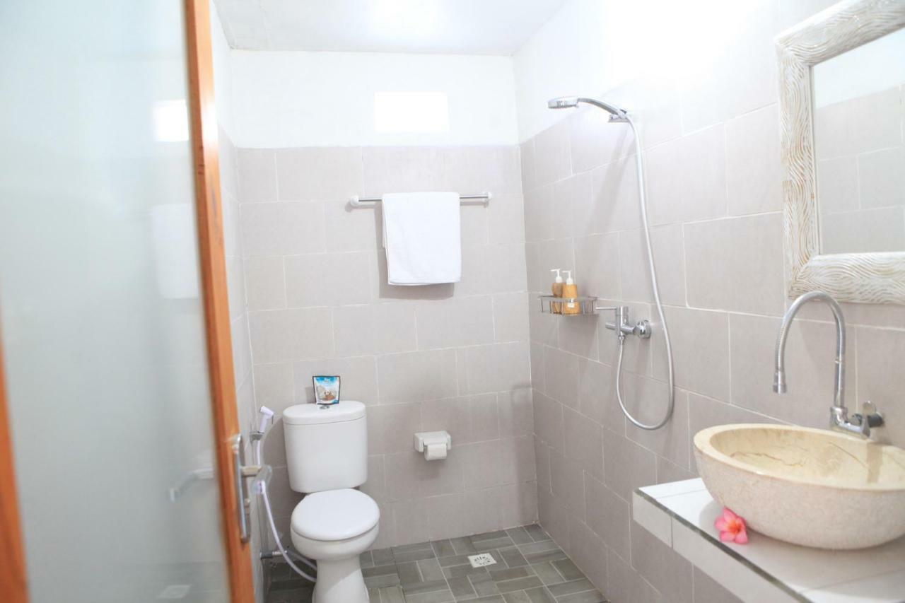 Dayuh House Hotell Batumadeg Exteriör bild