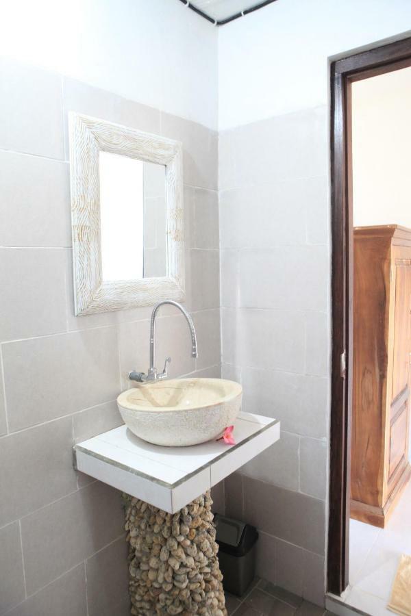 Dayuh House Hotell Batumadeg Exteriör bild